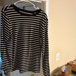 Old Navy Black and White Striped Long Sleeve Tee